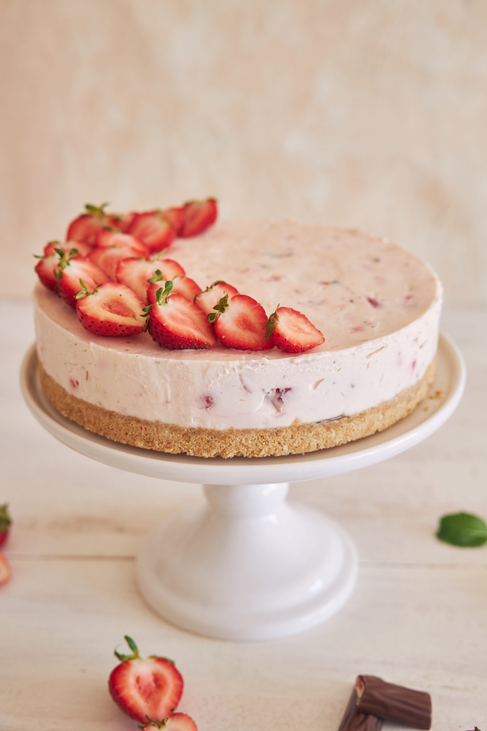 Tarta de yogur y fresas