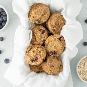 Galleta de avena con arándanos y chocolate